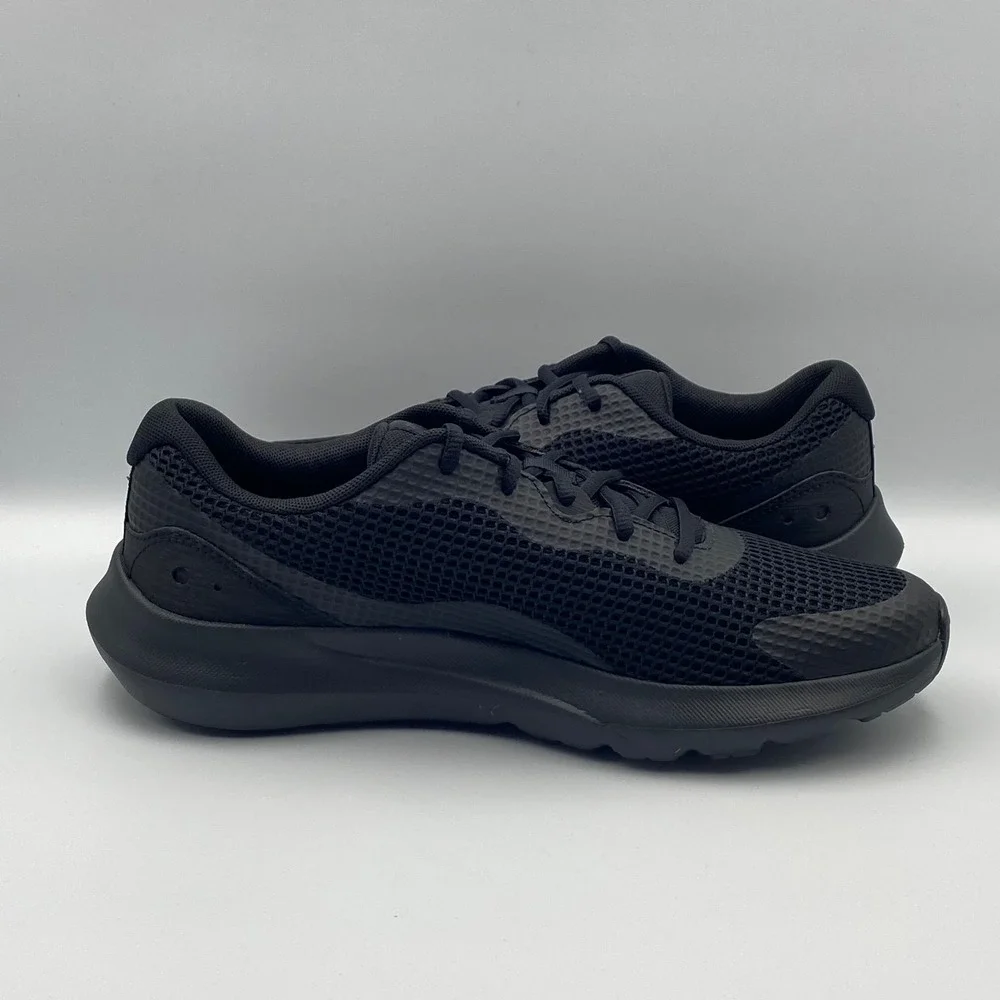 Under Armour Surge 3 Men's 10 Running Shoes Black Training Sneaker‎ 3024883-002